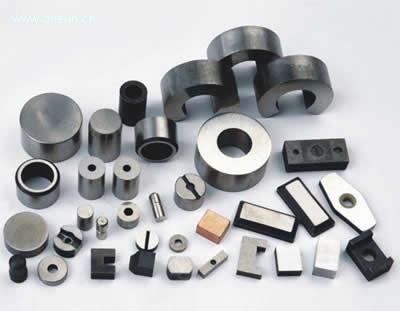 Alnico magnet